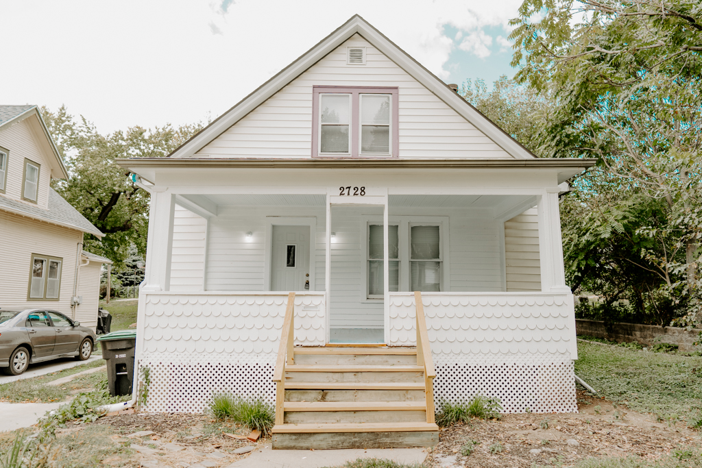 2728 North 65th Avenue