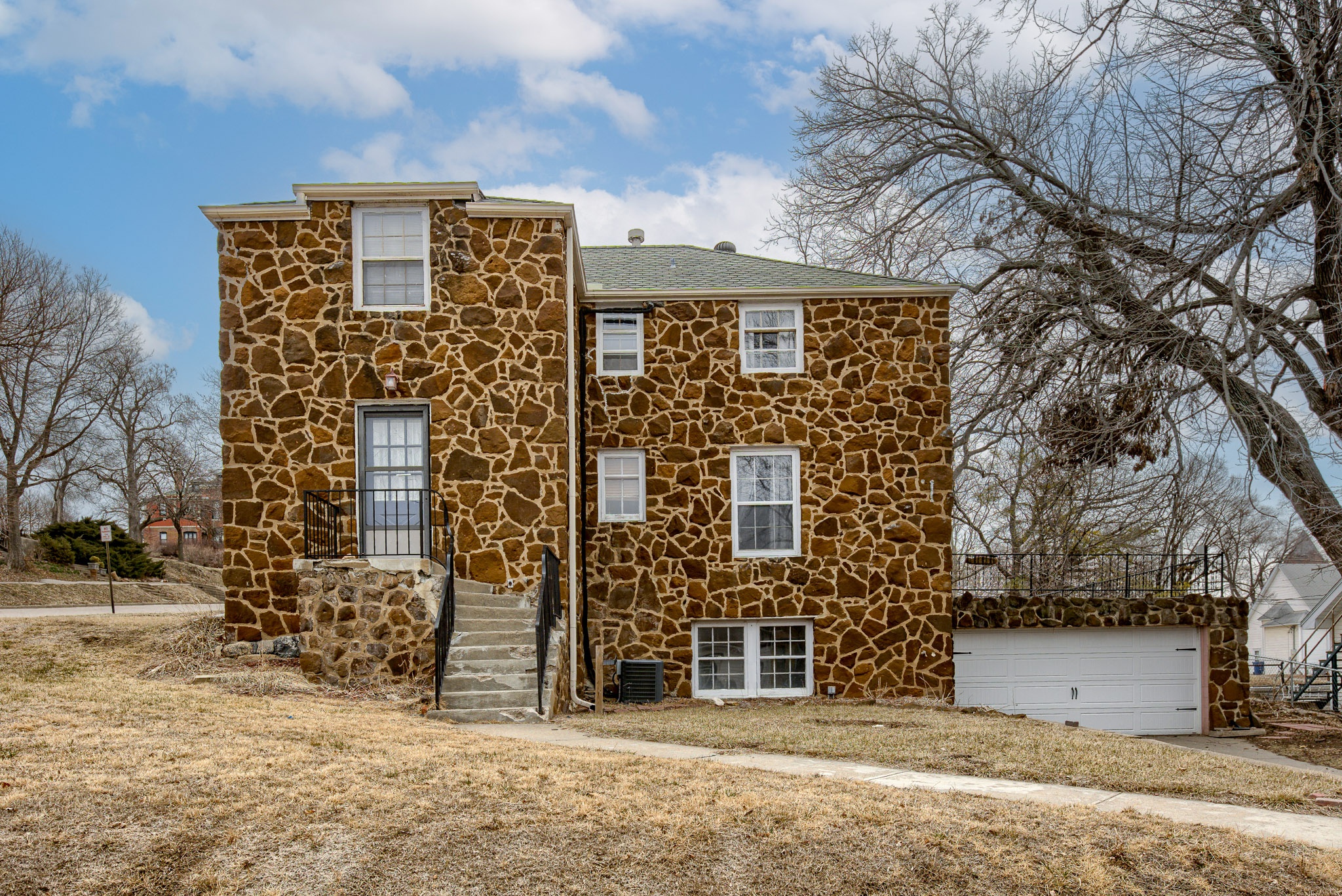 Property thumbnail image