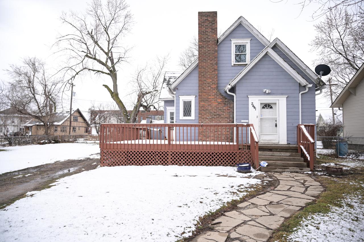 Property thumbnail image